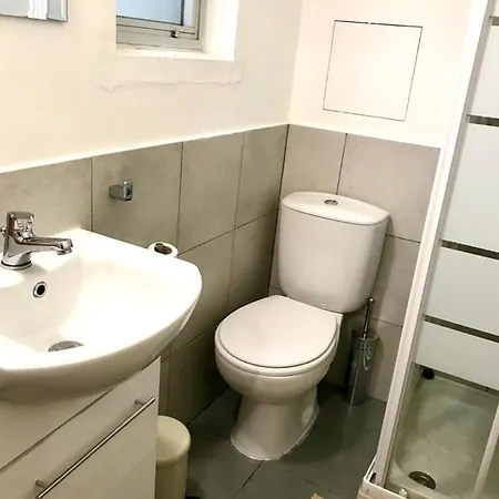 Romanou Suites 1 Bdr - Flat 10